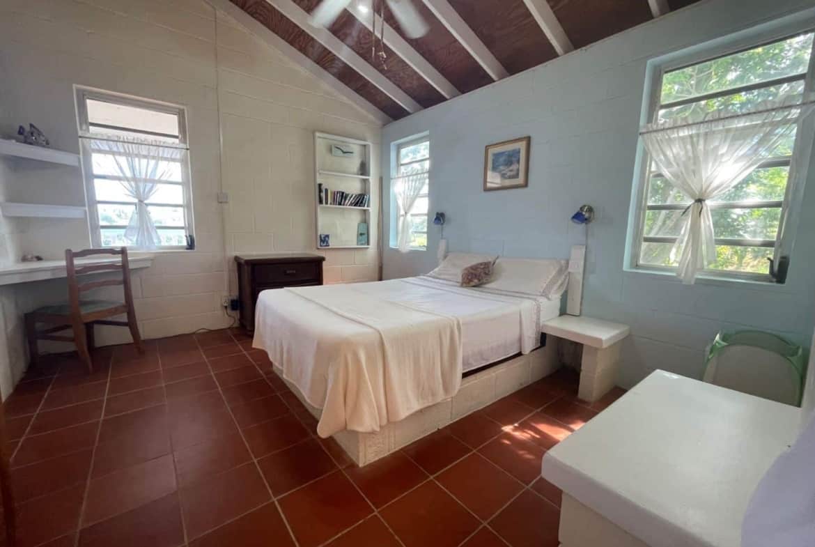 House in Calibishie for sale with 3 suites
