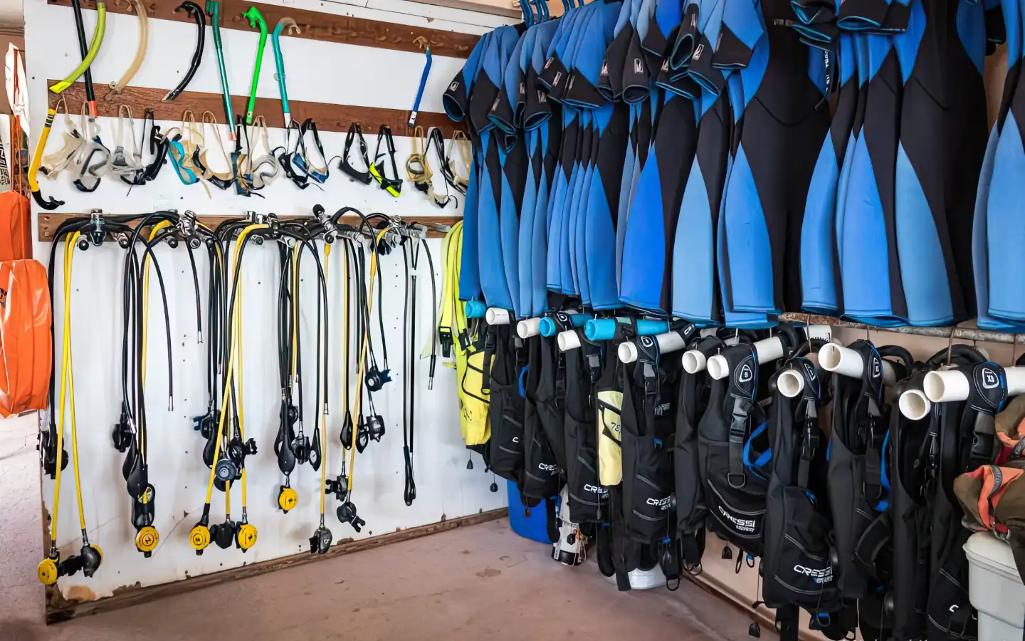 DiveEquipment2-