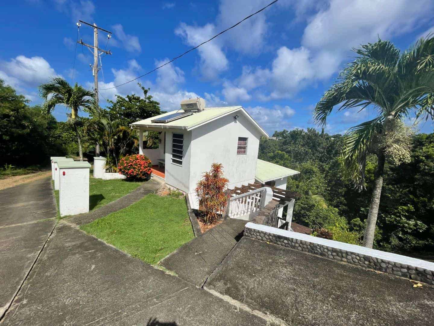 House in Calibishie for sale with 3 suites