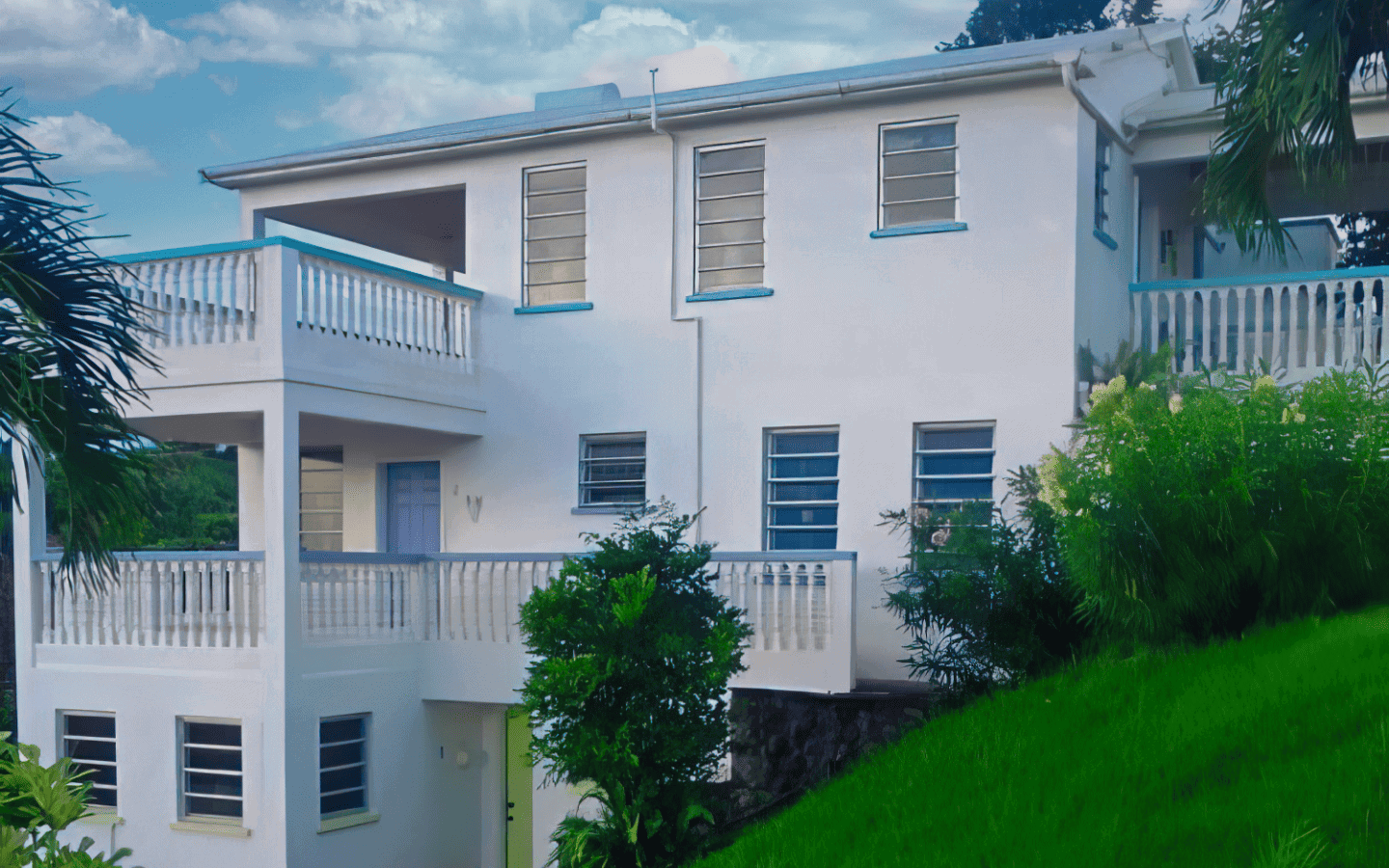 House in Calibishie for sale with 3 suites