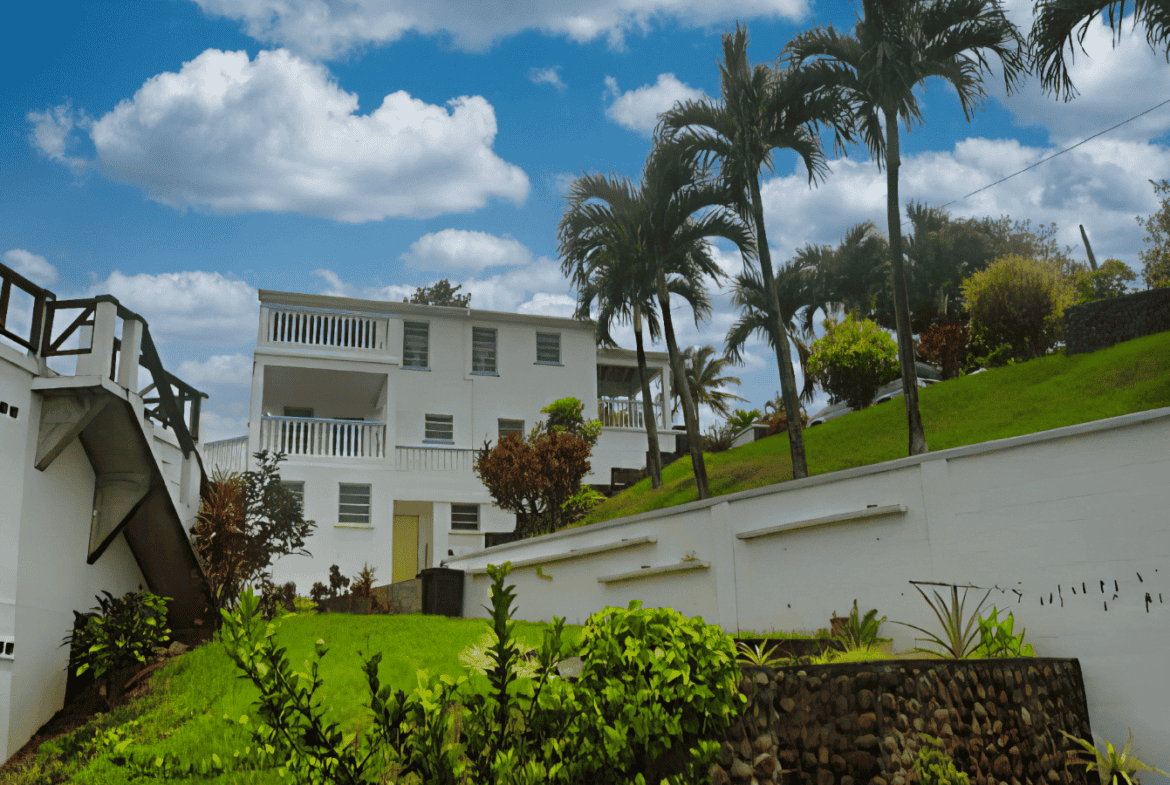 House in Calibishie for sale with 3 suites