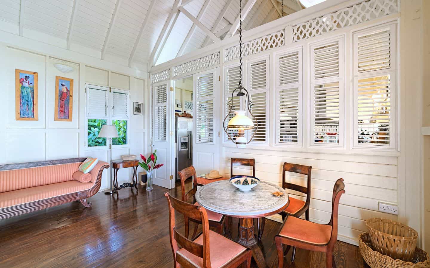 Living_main_house-1_1