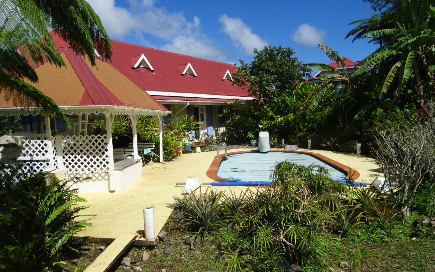 Pool_Main_house-3