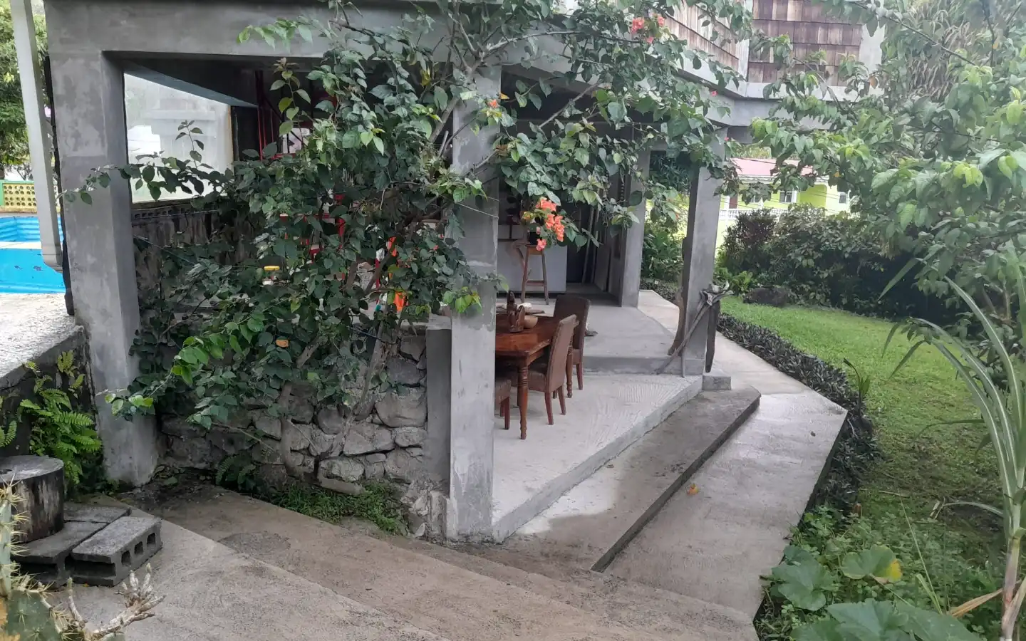 Front_of_home