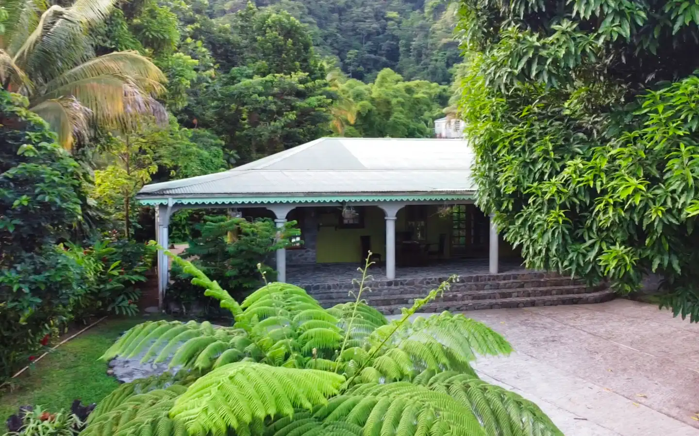front-house