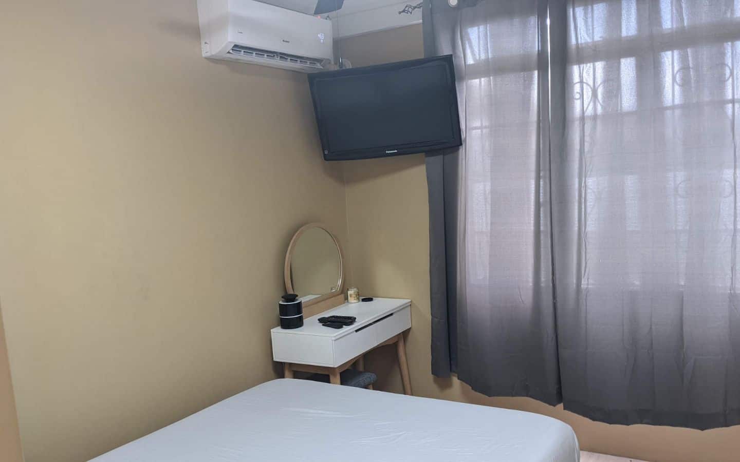 Bedroom AC _ TV