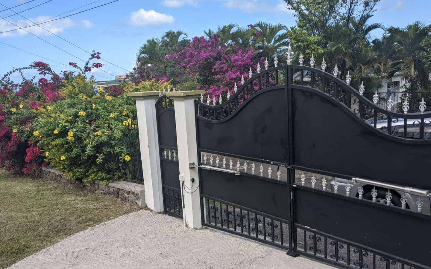 gate