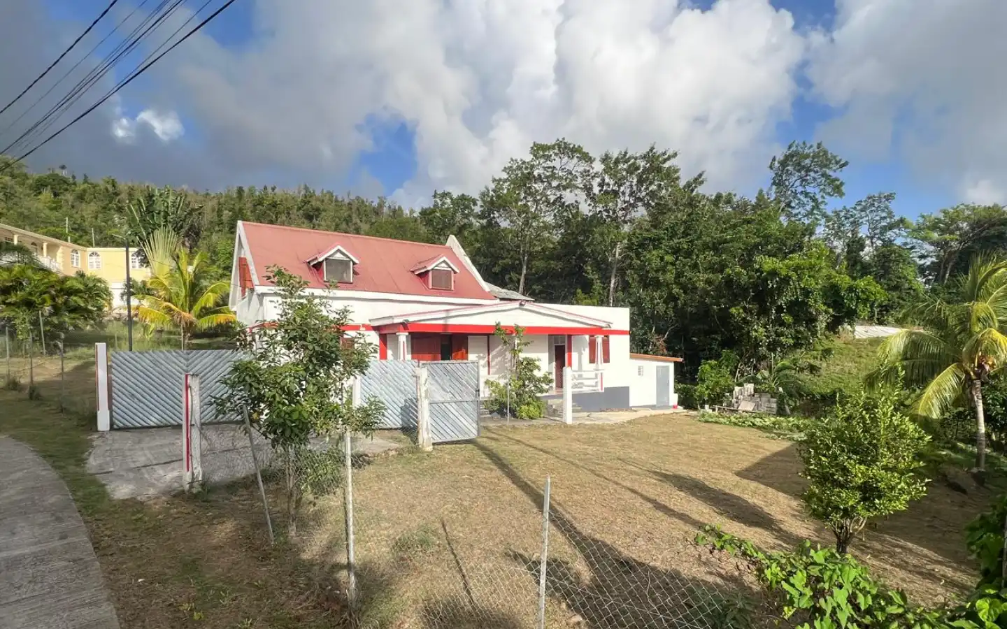house-2-studios-002