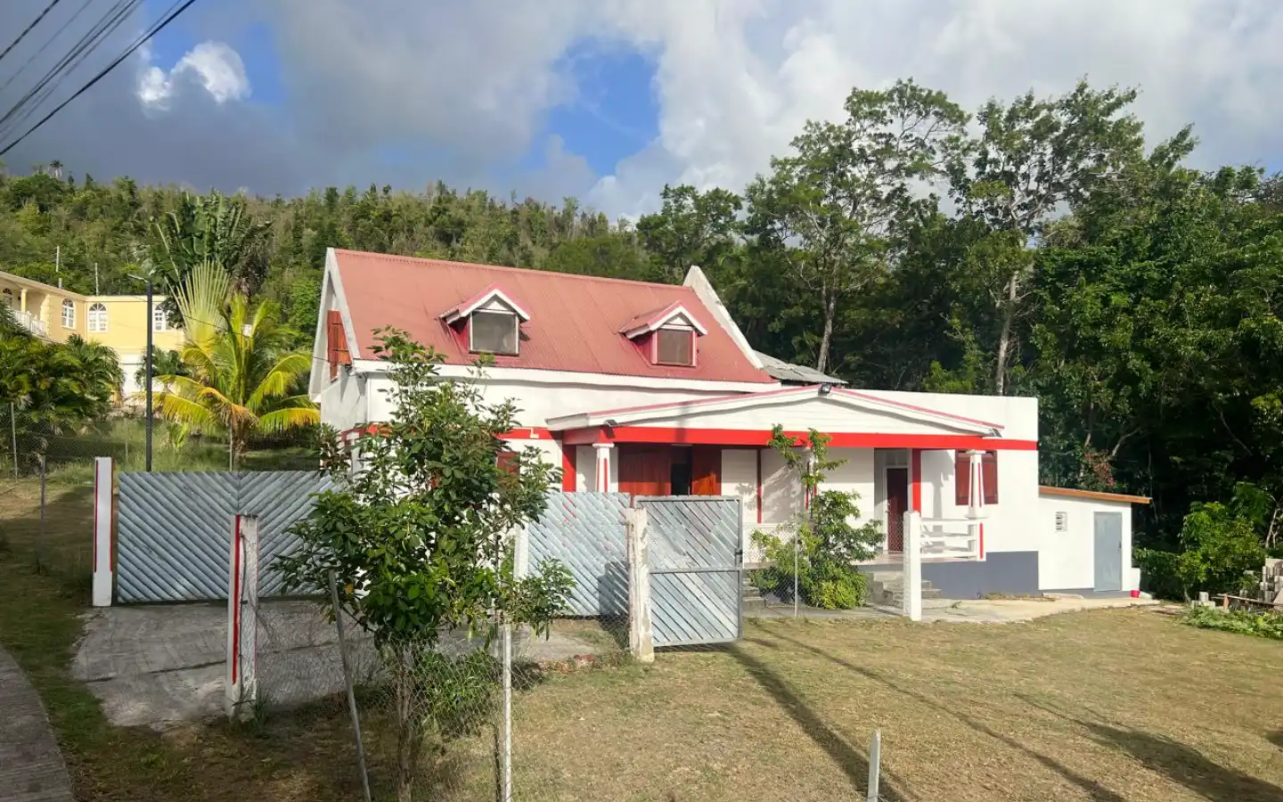 house-2-studios-003