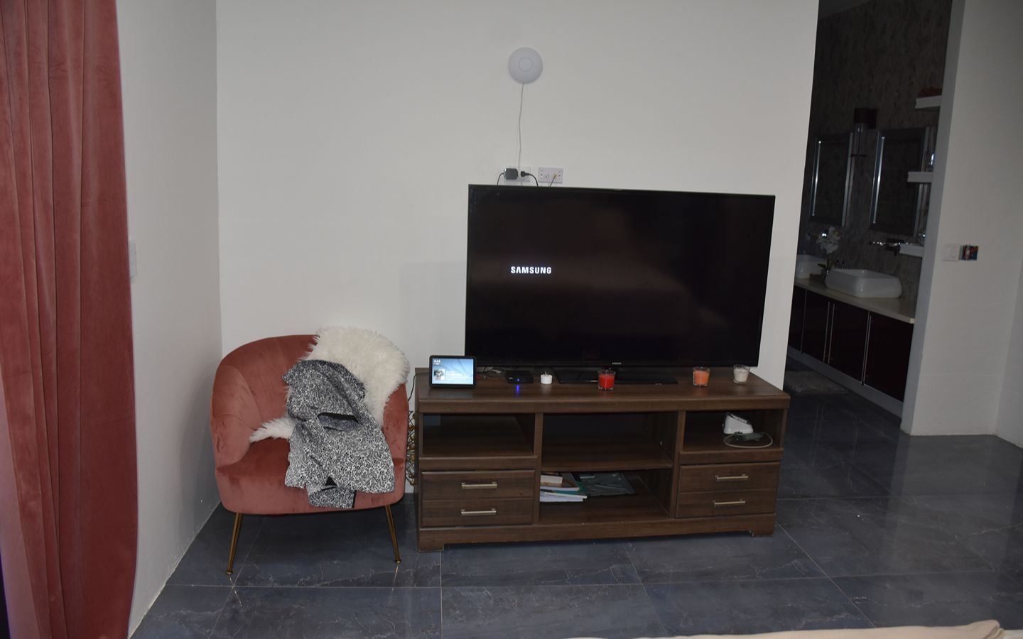 house-portsmouth-master_bedroom-070